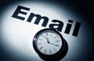 Fatores que influenciam o melhor momento para disparar uma campanha de email marketing